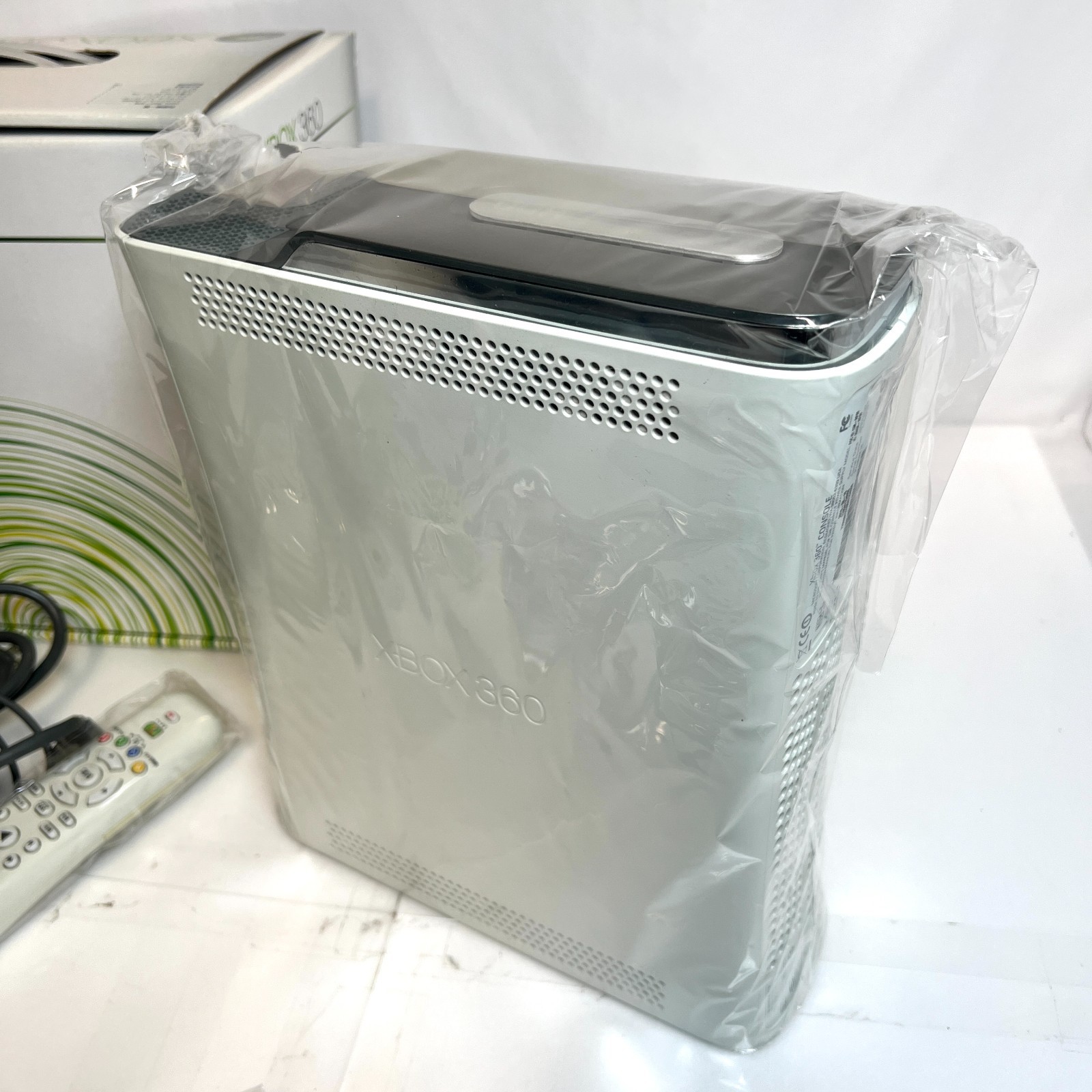 Xbox 360 console 20GB, initialized + 5 games (operation confirmed) From Japan,