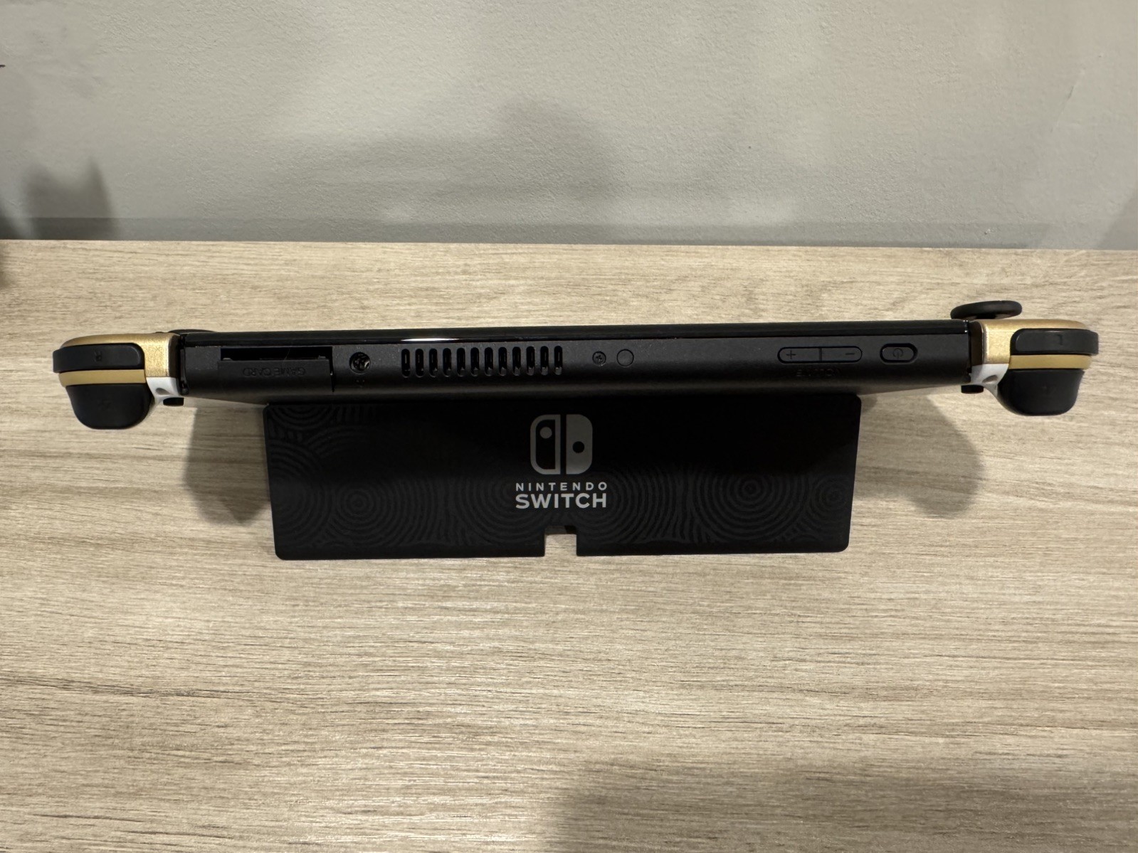 Nintendo Switch (OLED Model) HEG-001 The Legend of Zelda: Tears of the…
