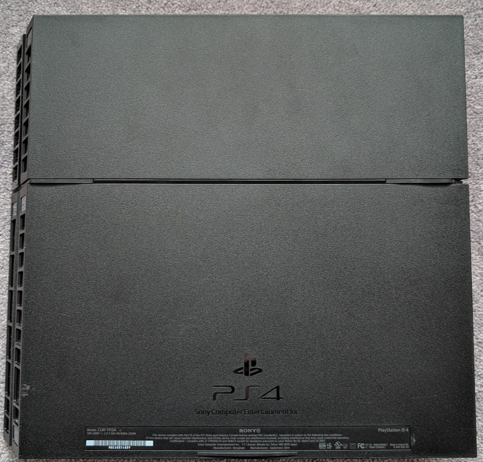 PlayStation 4 Slim 500GB Console Bundle Controllers Video Game System PS4 Dual