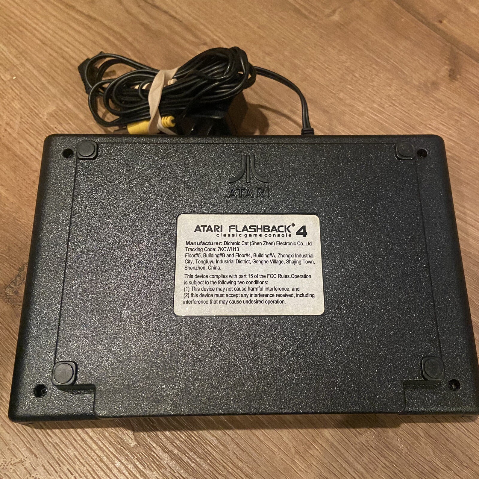 Atari Flashback 4 Classic Game Console & 1 Wireless Joystick Controller Power