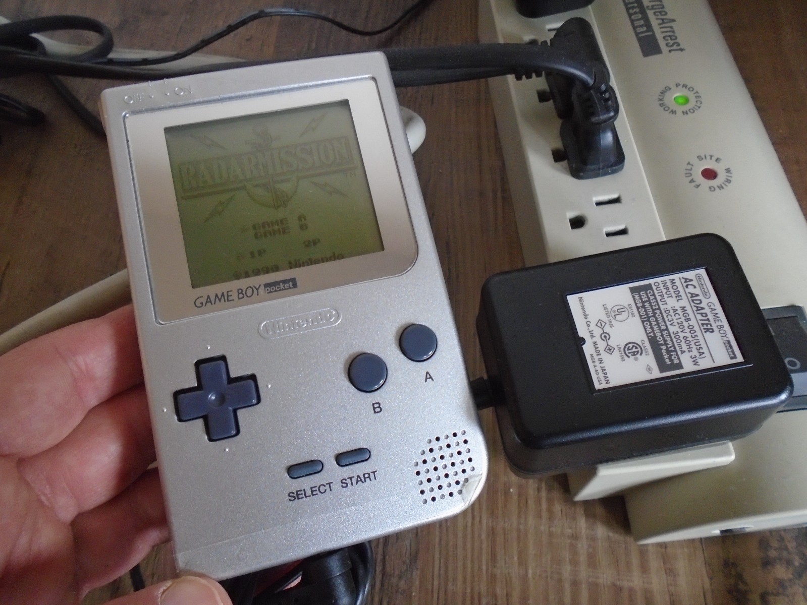 ONE OWNER, Virtually NEW Game Boy Pocket console w/case & AC Adapter with box!