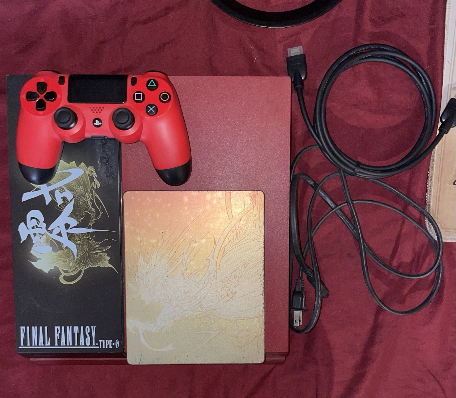 Sony PlayStation 4 FINAL FANTASY Type-0 HD Suzaku Edition 500GB Red Console