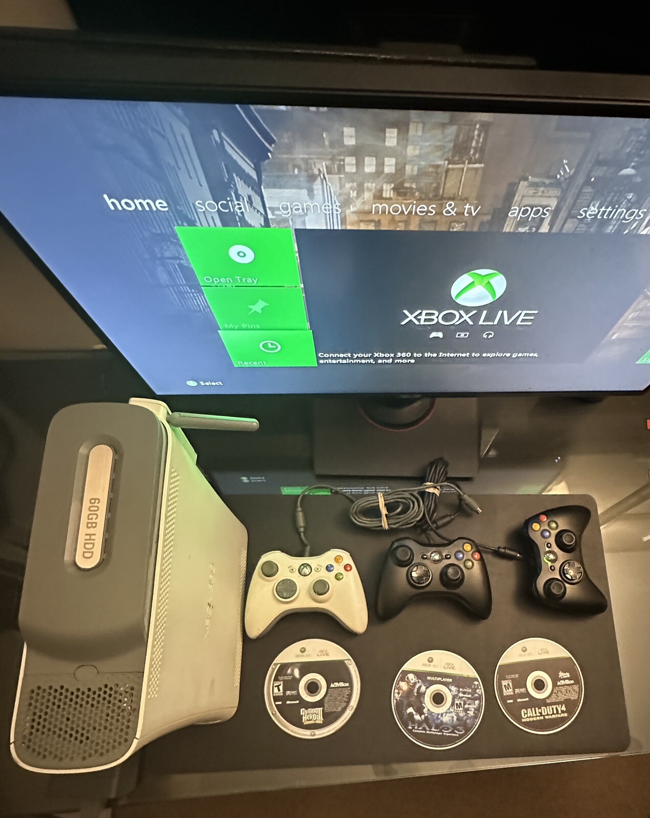 Microsoft Xbox 360 Pro System Bundle 60GB Wireless Controller, Games Included