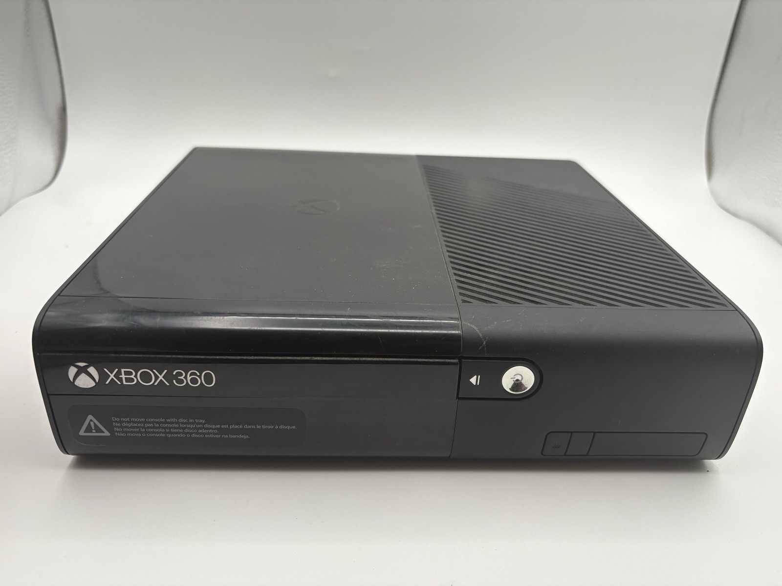 Microsoft Xbox 360 e Model 1538 Black No HDD Video Game Console *Console Only*