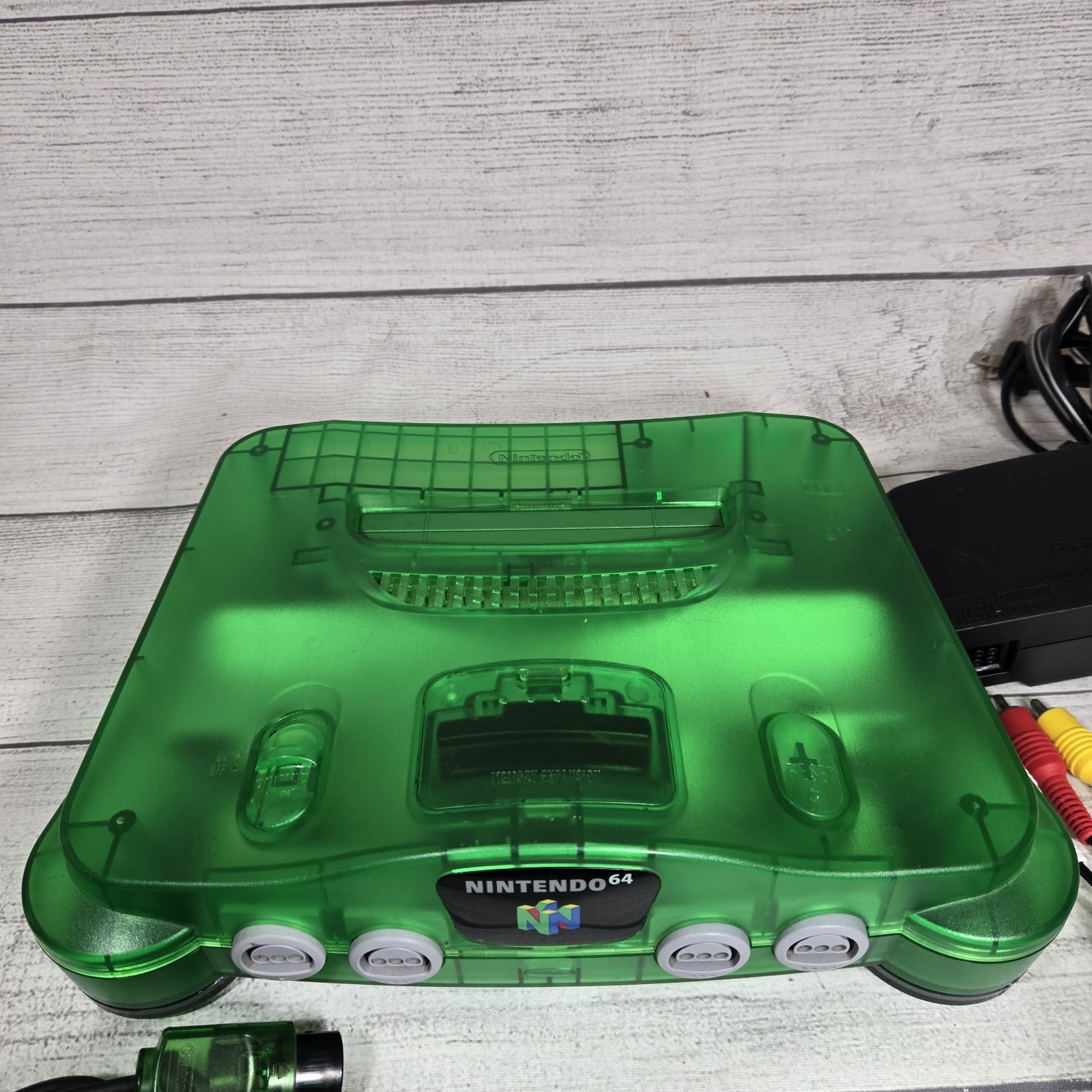 Jungle Green Nintendo 64. N64 Controller. OEM Power Adapter & A/V Tested