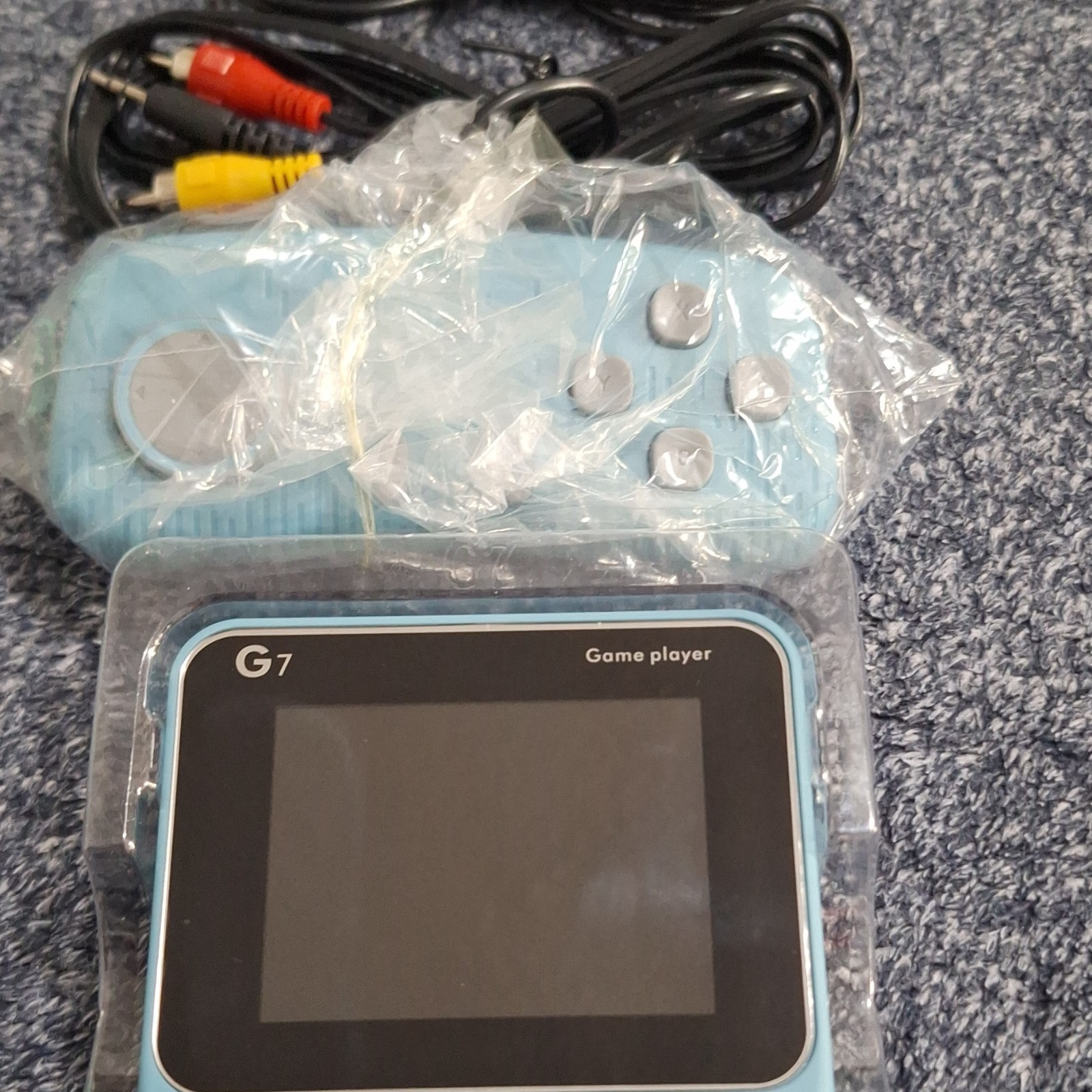 G7 Handheld Game System 3.5in Console, TV Out, Composite RCA, Blue/Gray