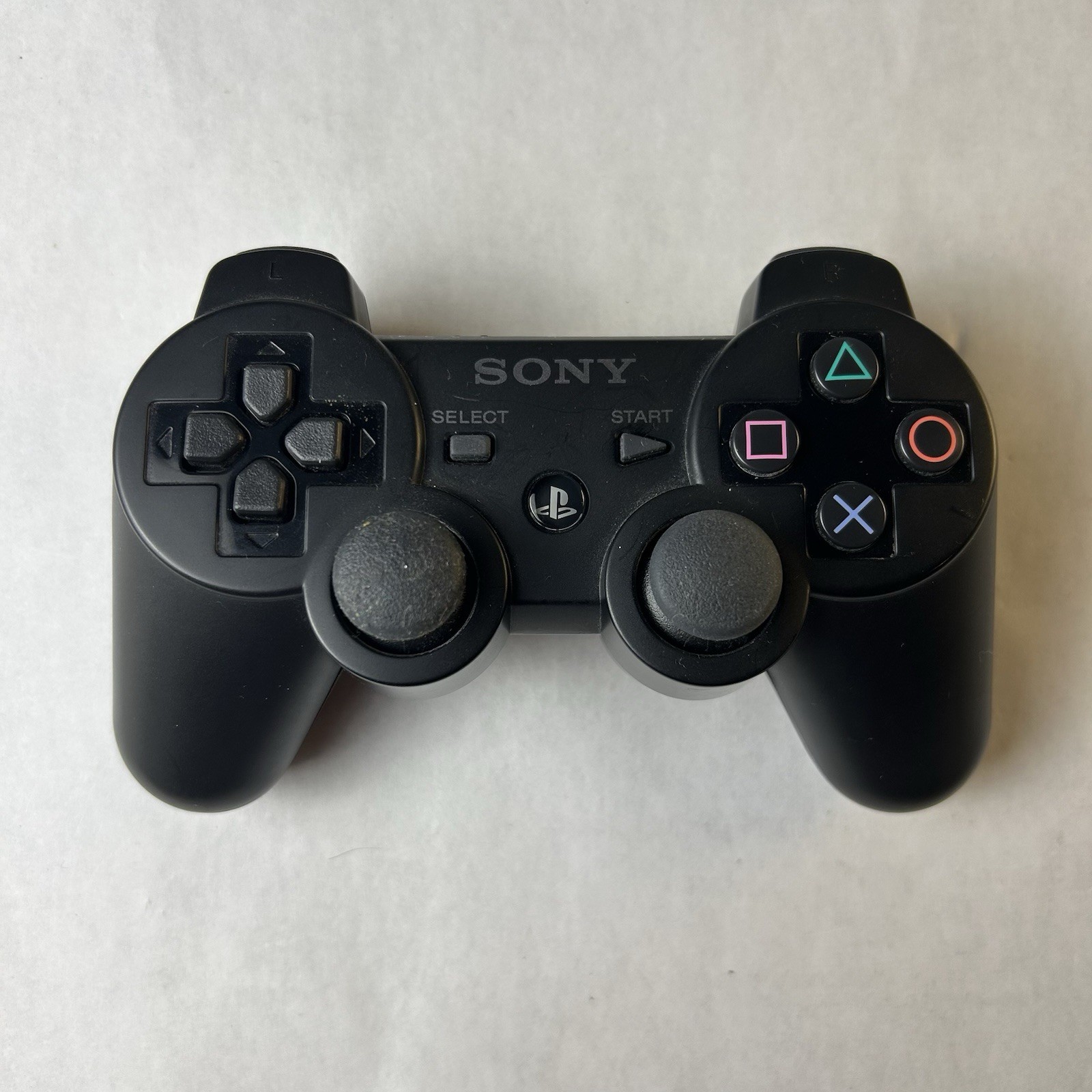 Sony PlayStation 3 PS3 Fat Backwards Compatible CECHB01 (20 GB) Bundle