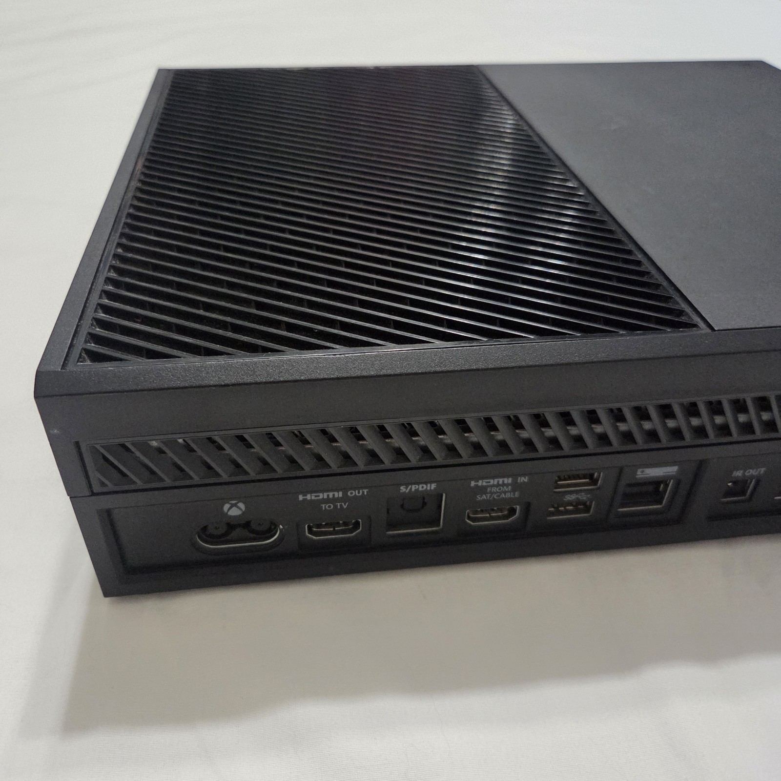 Xbox One Console Bundle w/ Controller, Cables, & 4 Games – Tested Working – READ