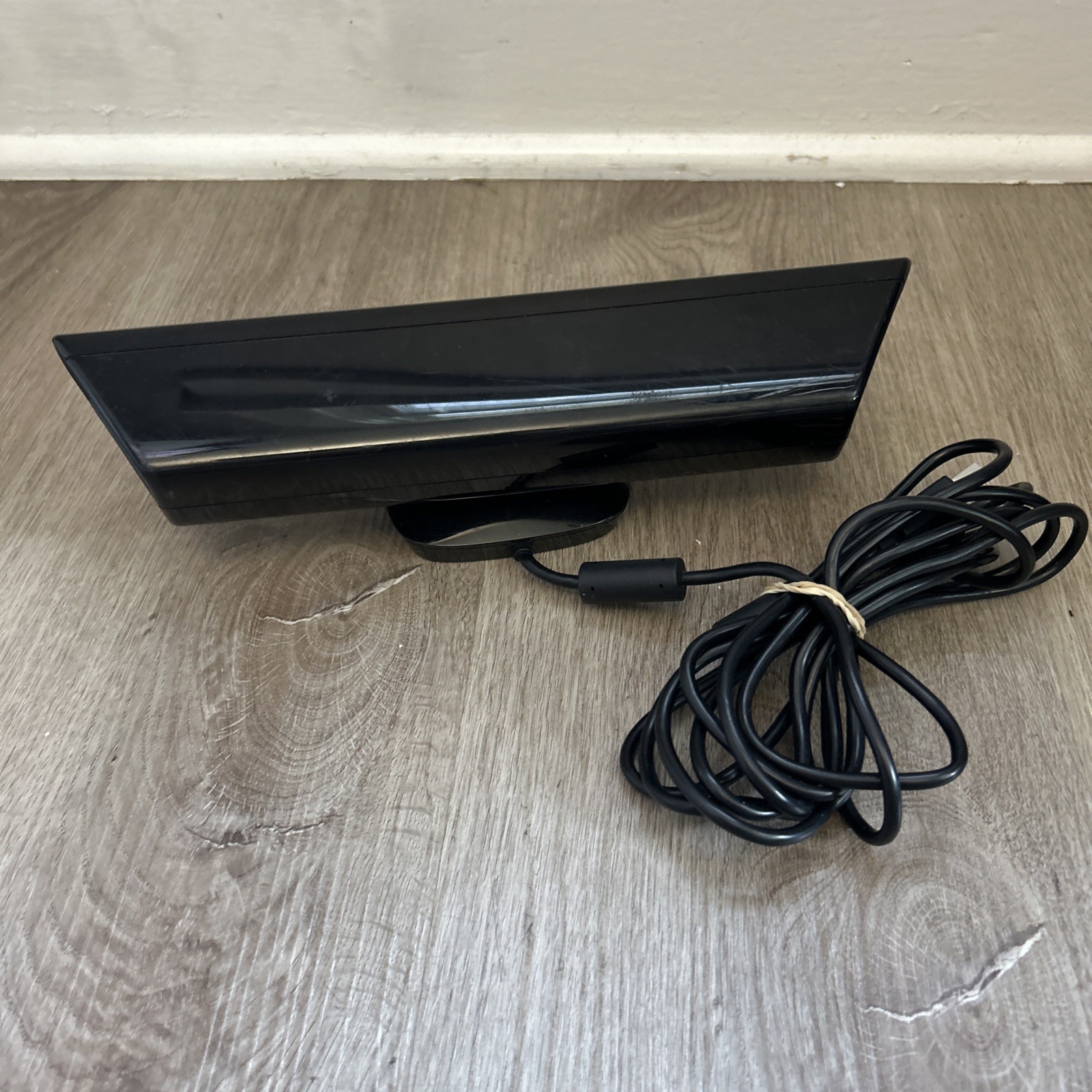 Xbox 360 Kinect Bundle Sensor Bar 1414 with 3 Games & Power Cord Tested Working