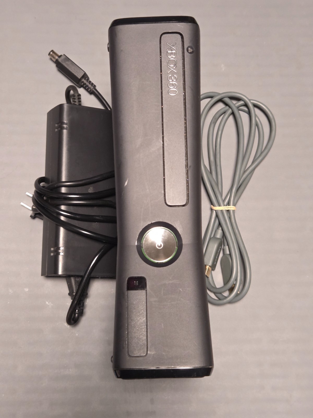 Retro Microsoft Xbox 360 S 4GB Console – No Hard Drive – Tested & Working