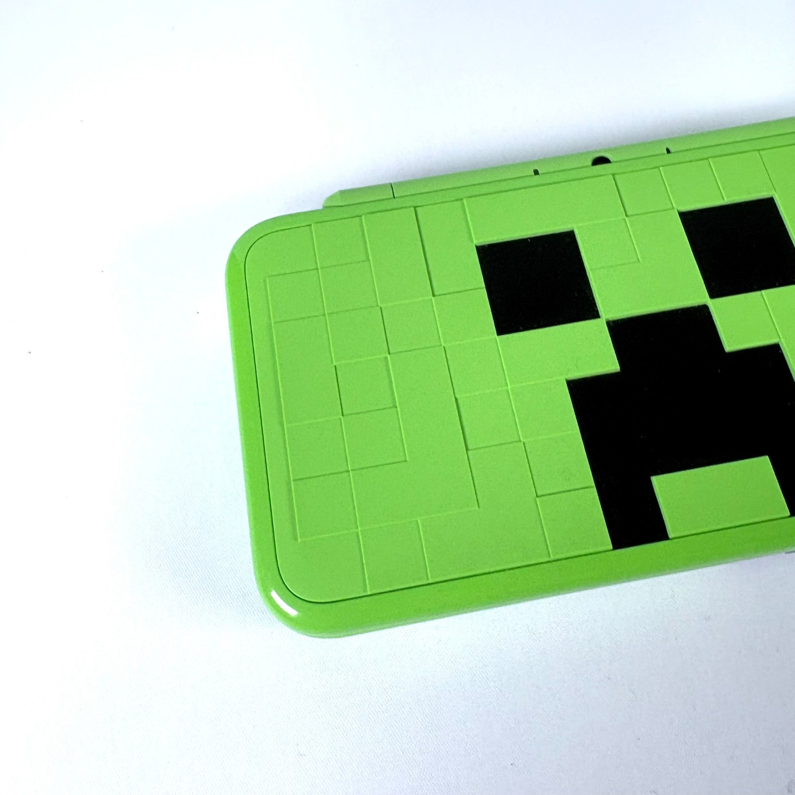 new Nintendo 2DS LL Minecraft Creeper Edition Video Game Console NTSC-J Japan