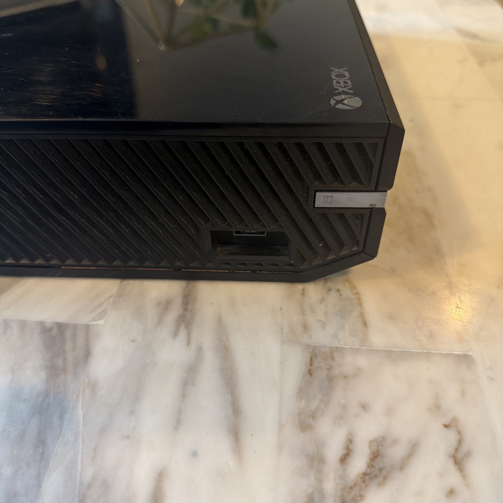 Xbox One 500GB Black Console Bundle Controller Cords Destiny Street Fighter Game