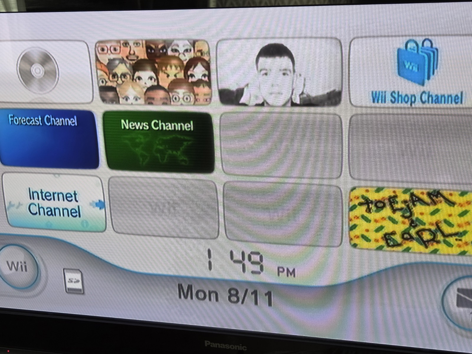 Lot Of 2 White Wii Consoles RVL-001(USA) Tested Both Work Great Games Installed