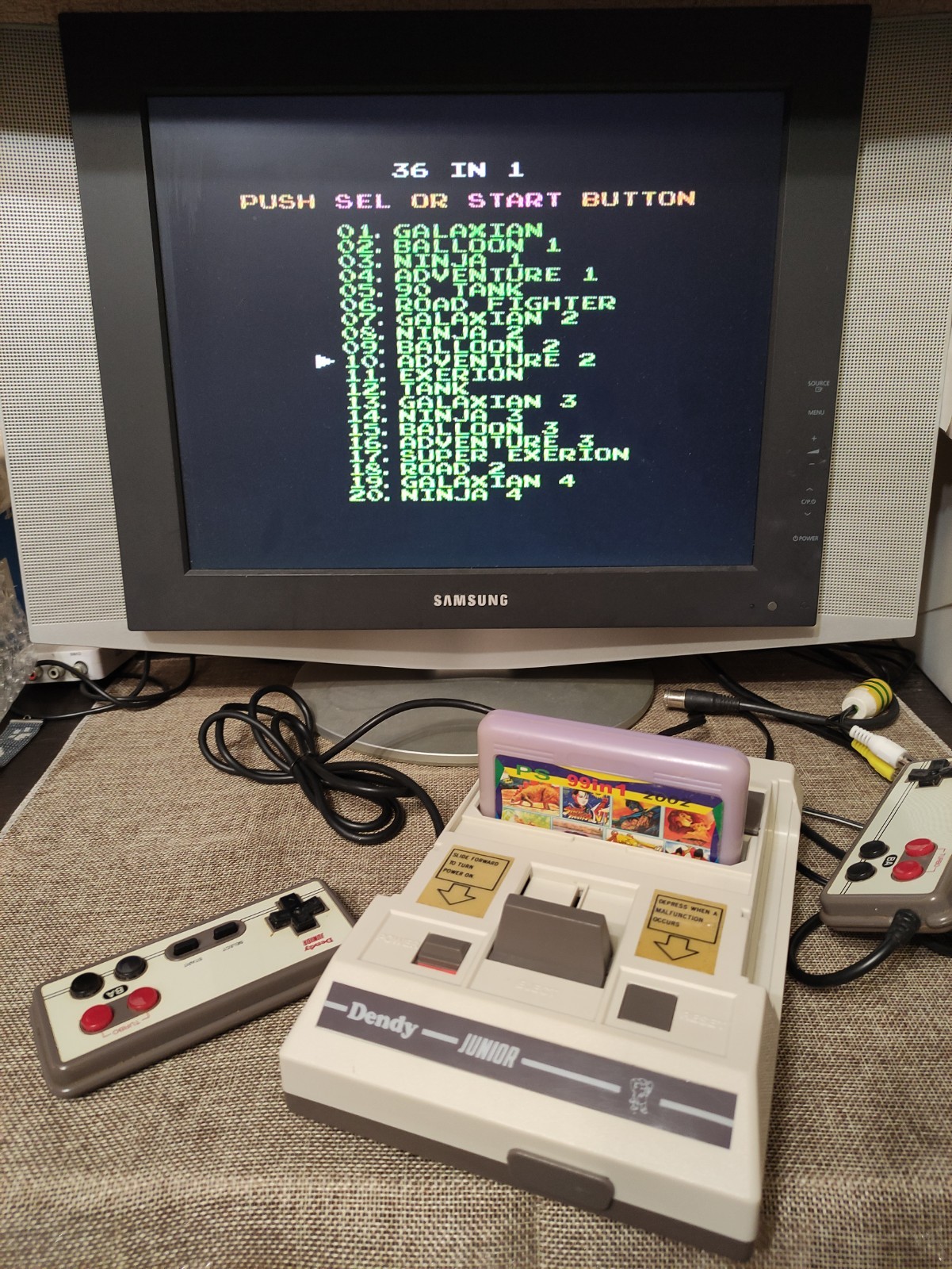 dendy junior steepler 8bit console