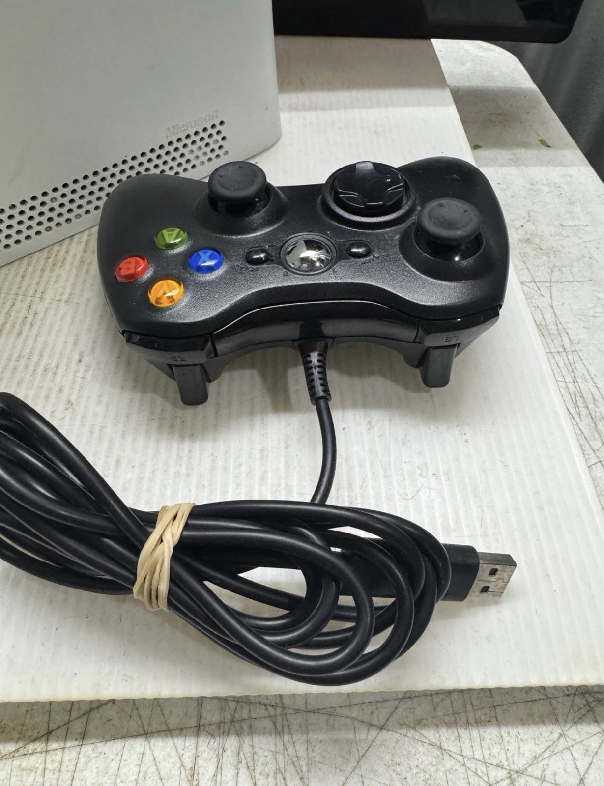 Microsoft Xbox 360 with Wired Controller – White Console