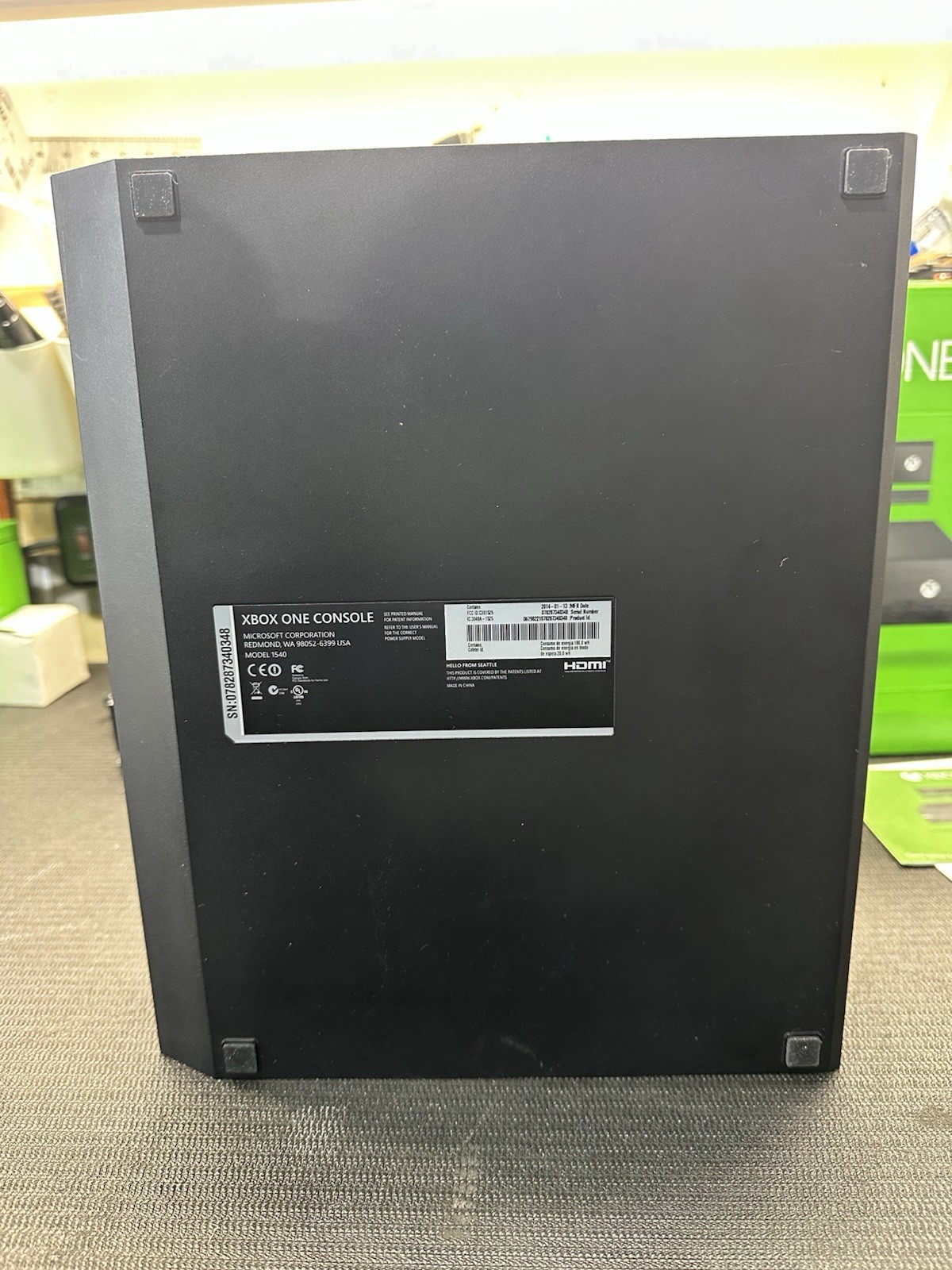 Microsoft Xbox One Intern Signature 2014 500gb Kinect Wireless Control RARE Ed!