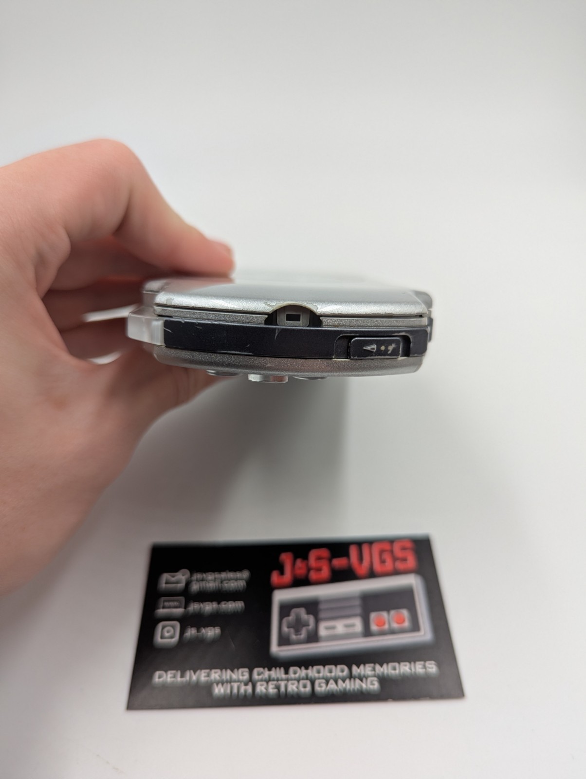 Sony PSP 2000 Silver Ice Console Broken Battery Cover