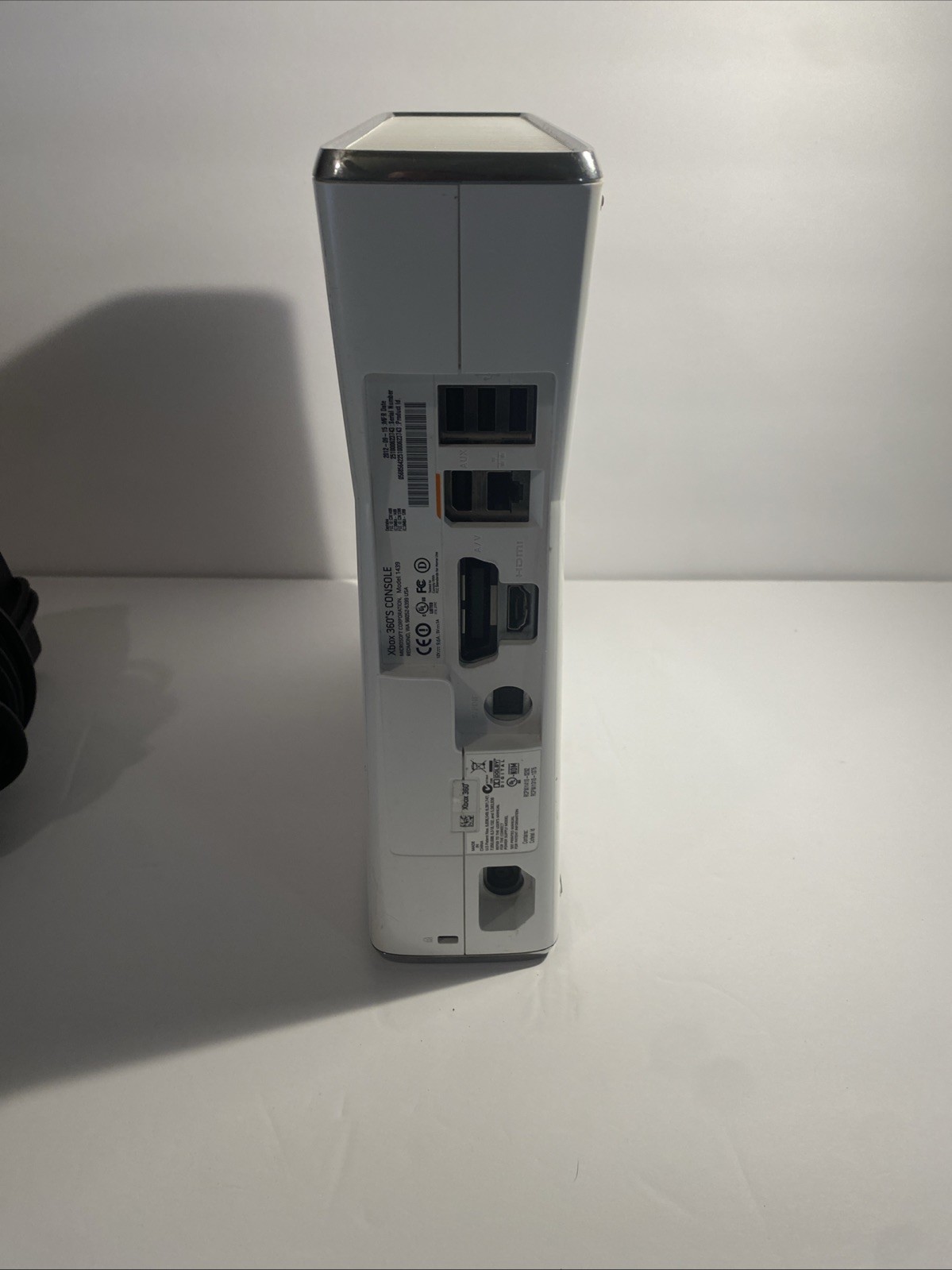 Xbox 360 S Slim 1439 White 500GB Controller And Cords Tested Works