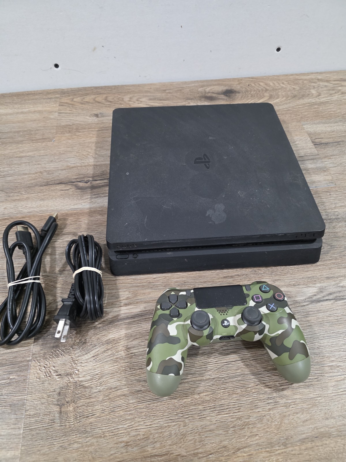 Sony PlayStation 4 PS4 Slim 1TB Console Black CUH-2115B With Camo Controller
