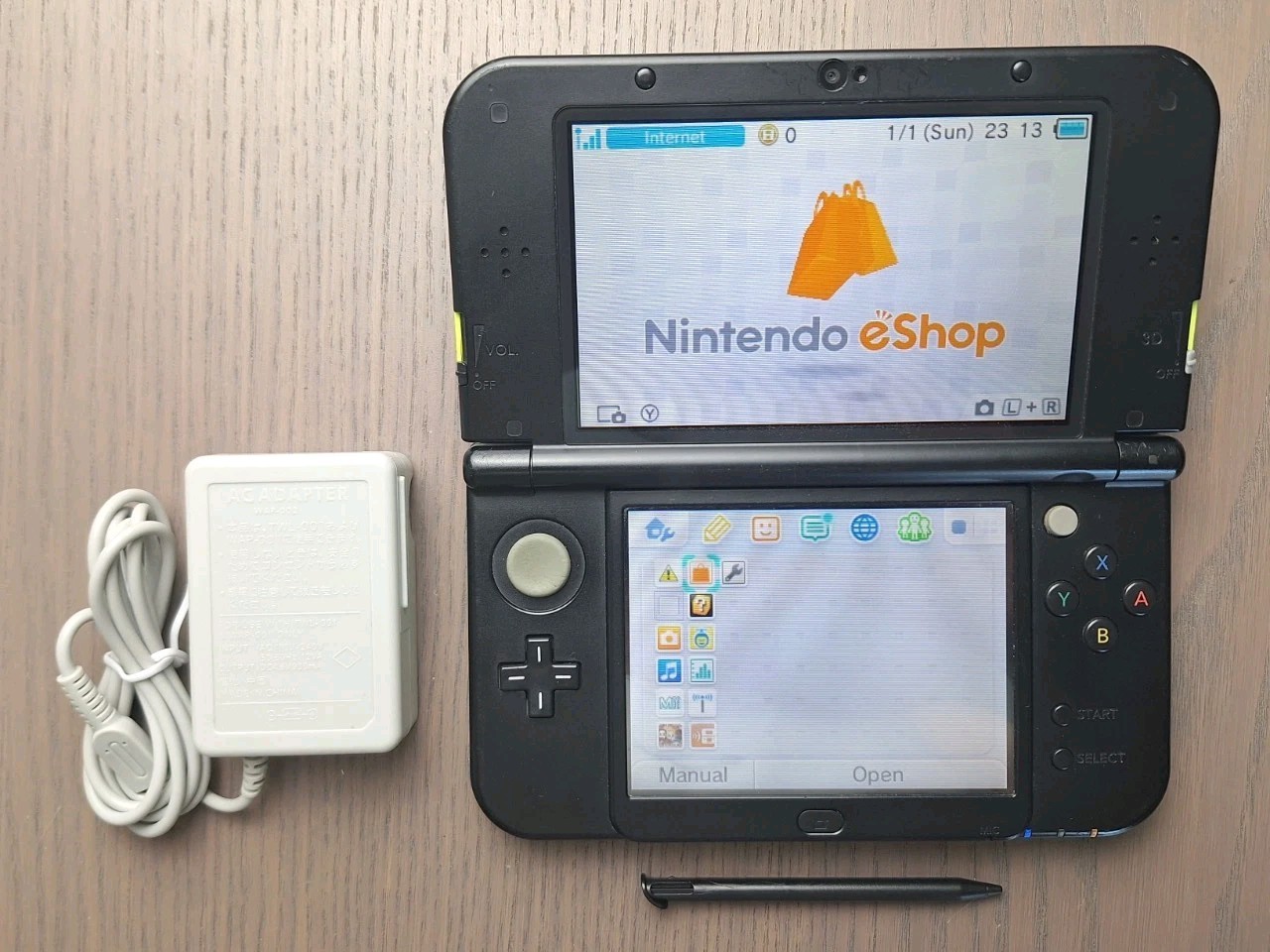 New Nintendo 3DS XL Lime Black | Charger + 32GB SD Card | Region Free