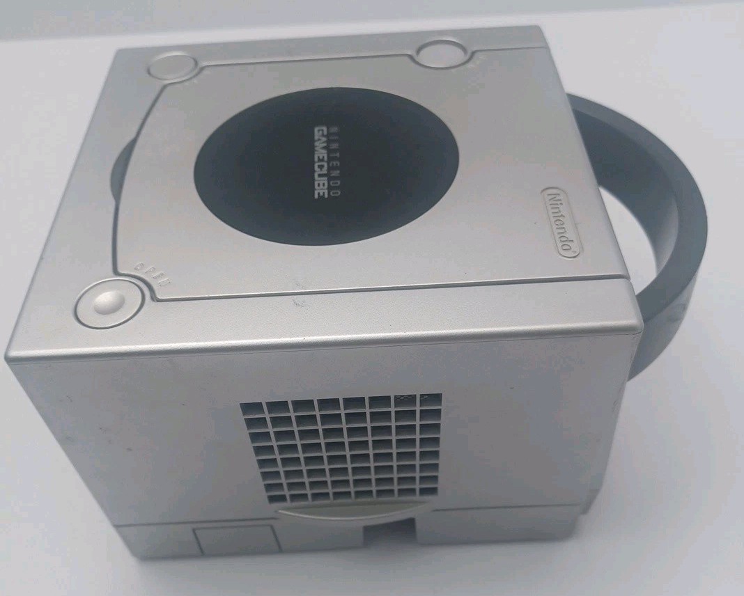 Nintendo GameCube Platinum Console -Controller- Cords Included DOL 001