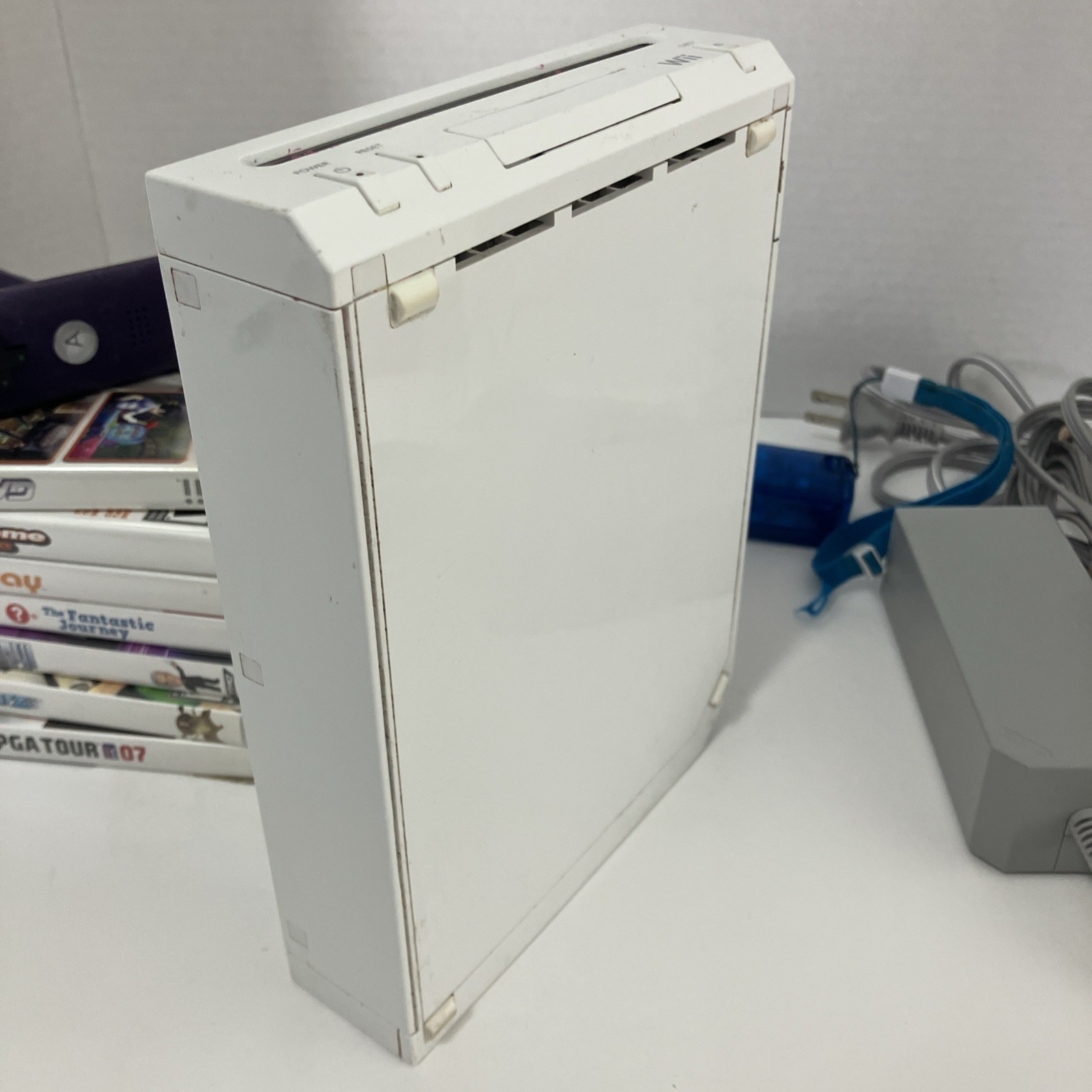 Nintendo Wii Console White RVL-101 Tested Working with Power Adapter Cords