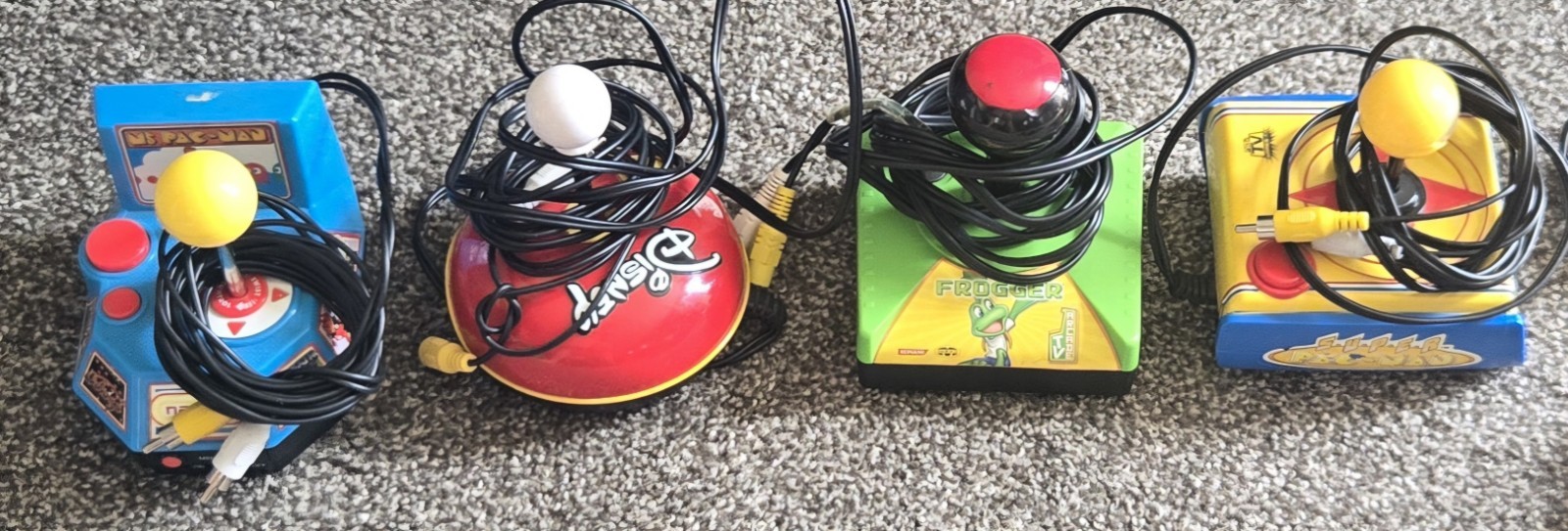 Radica Sega Genesis 16BIT Power Plug & Play Lot, 4 games, controller, and cords