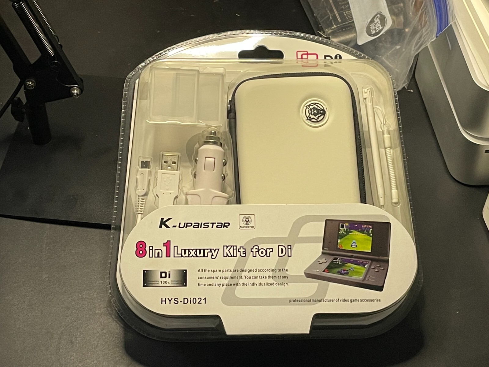 Nintendo DSi 8 in 1 Luxury Starter Kit White – New. Charger works for DSi ONLY