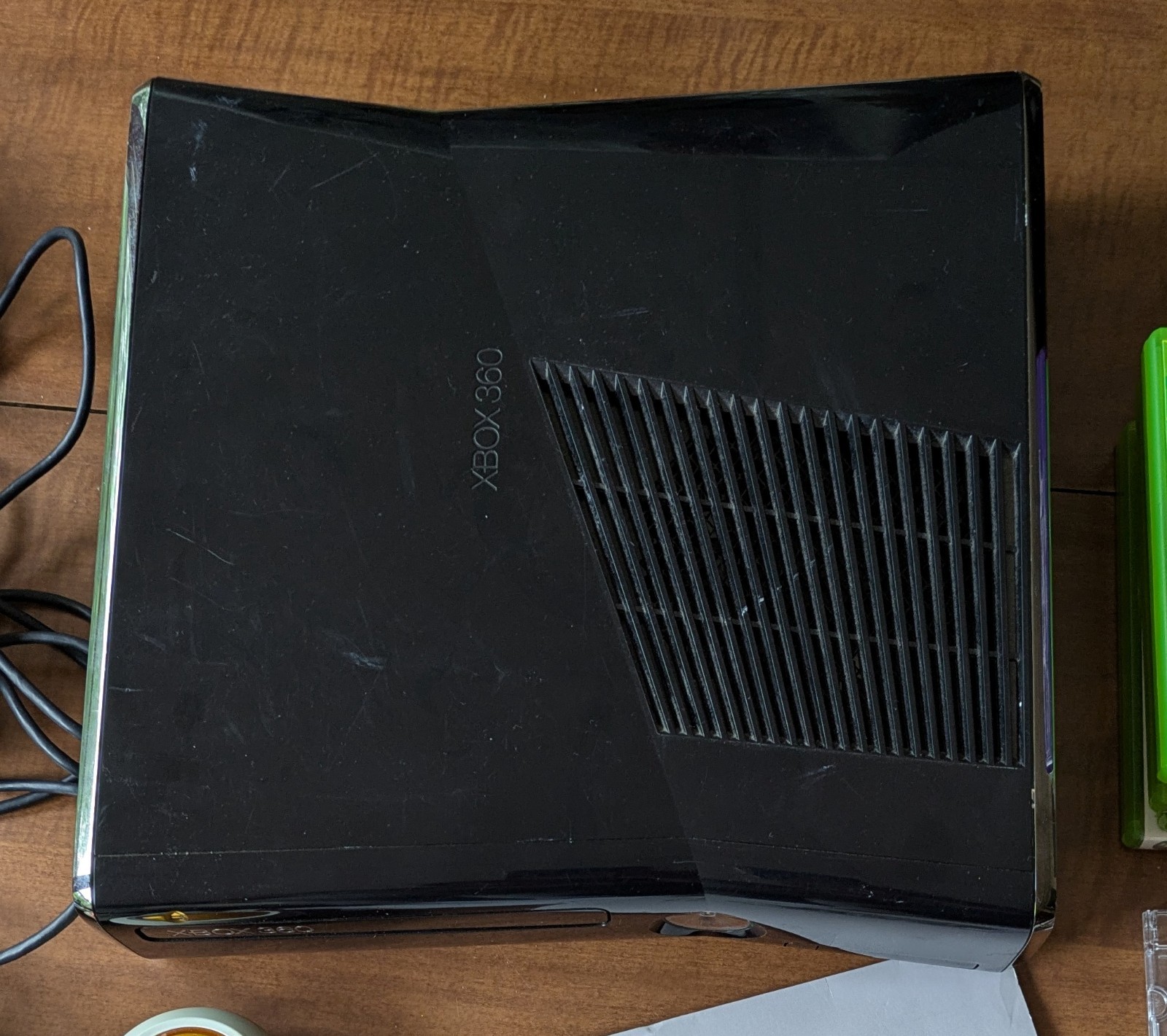 Xbox 360 S Slim Bundle #1439 Console 250GB Kinect Controller Cords ++ TESTED