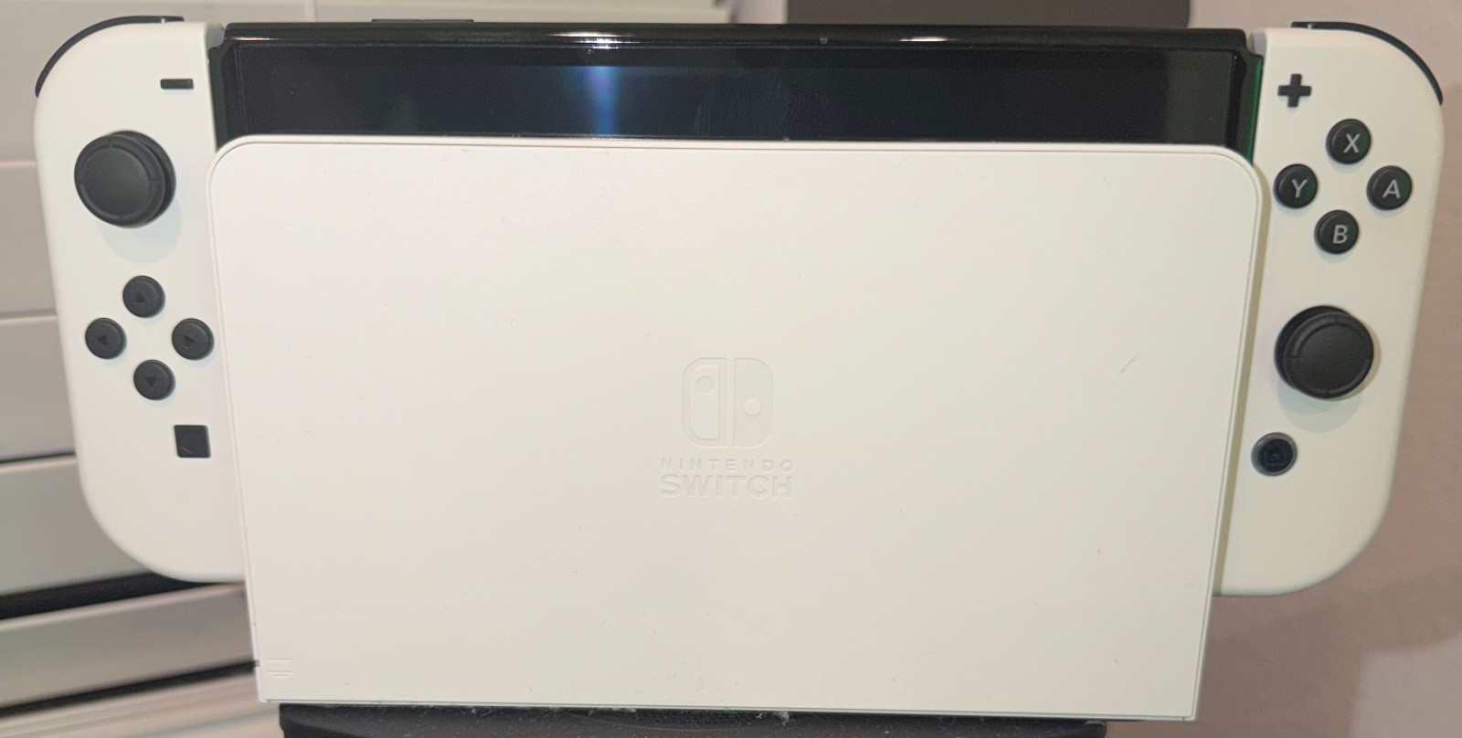 Nintendo Switch OLED Model – 64GB/White (HEGSKAAAA)