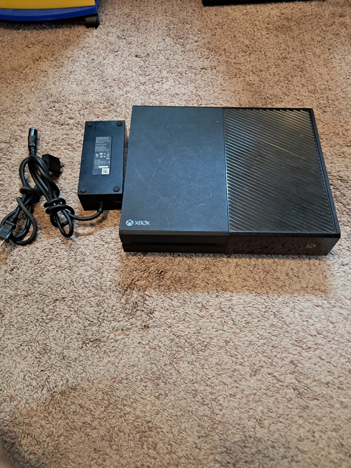 Xbox One Console Just Console (For Parts Not Working) 1tb 1540
