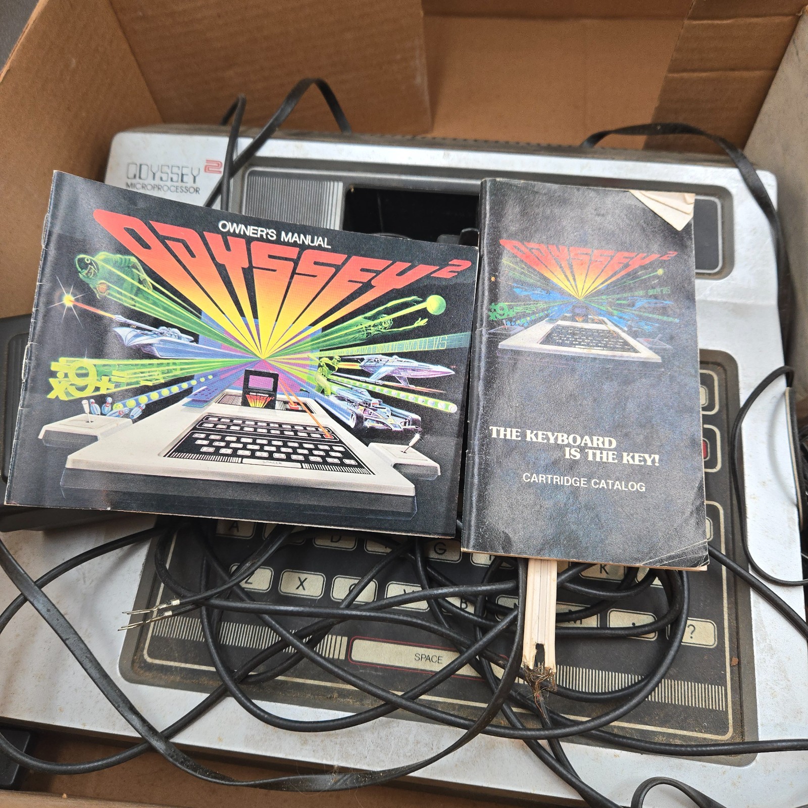 Untested Magnavox Odyssey 2 Console Boxed w Controllers, Manuals & 6 Games