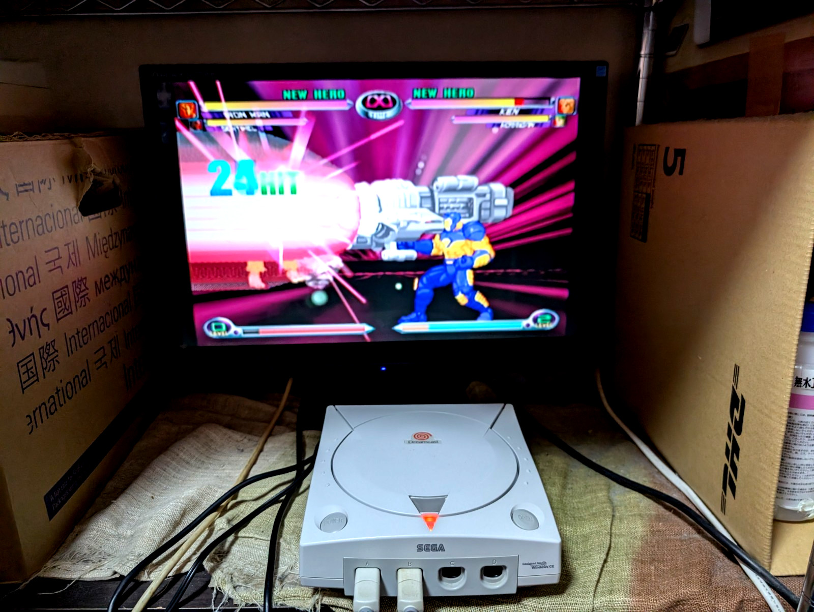 SEGA Dreamcast Console 2 Controller Visual Memory Marvel vs Capcom 2 Japan