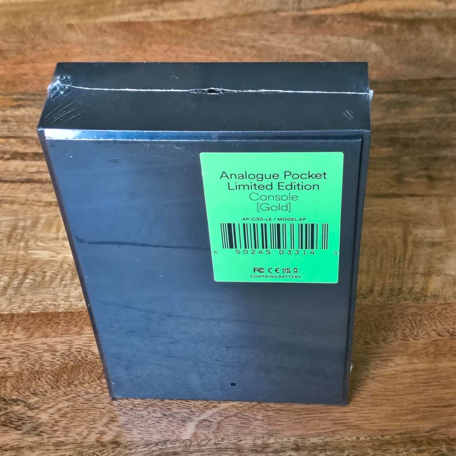 Analogue Pocket Limited Edition Console [Gold] (Brand New)
