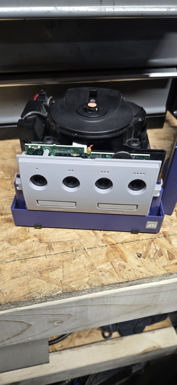 Nintendo GameCube Gaming System Bundle – Indigo 22 Games With Extras