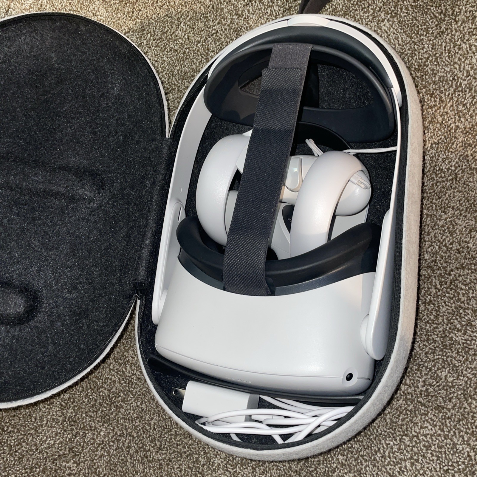 Oculus Meta Quest 2 Perfect Condition!!