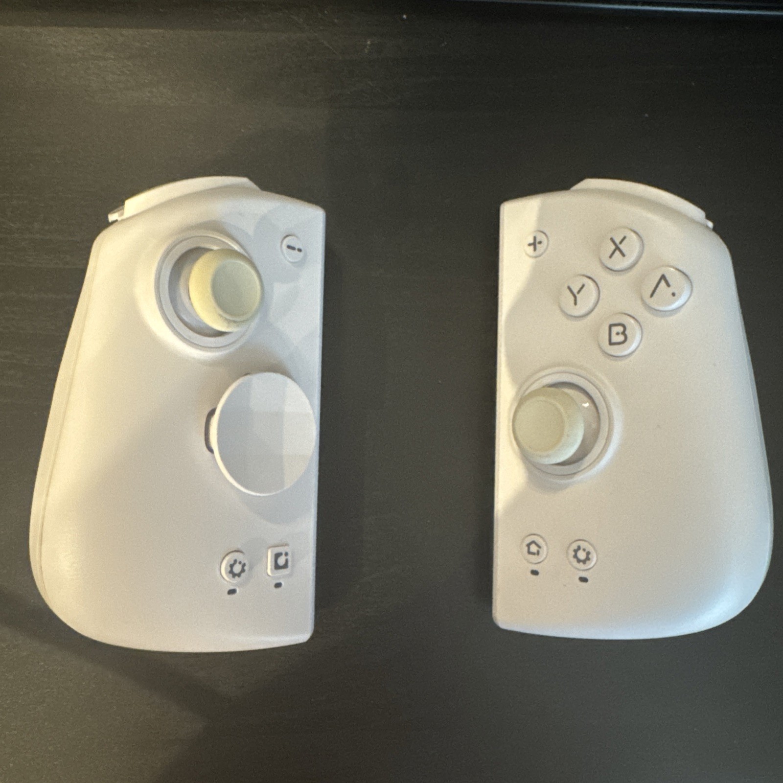 Nintendo Switch V1 – White (Unofficial color. Please read description!)