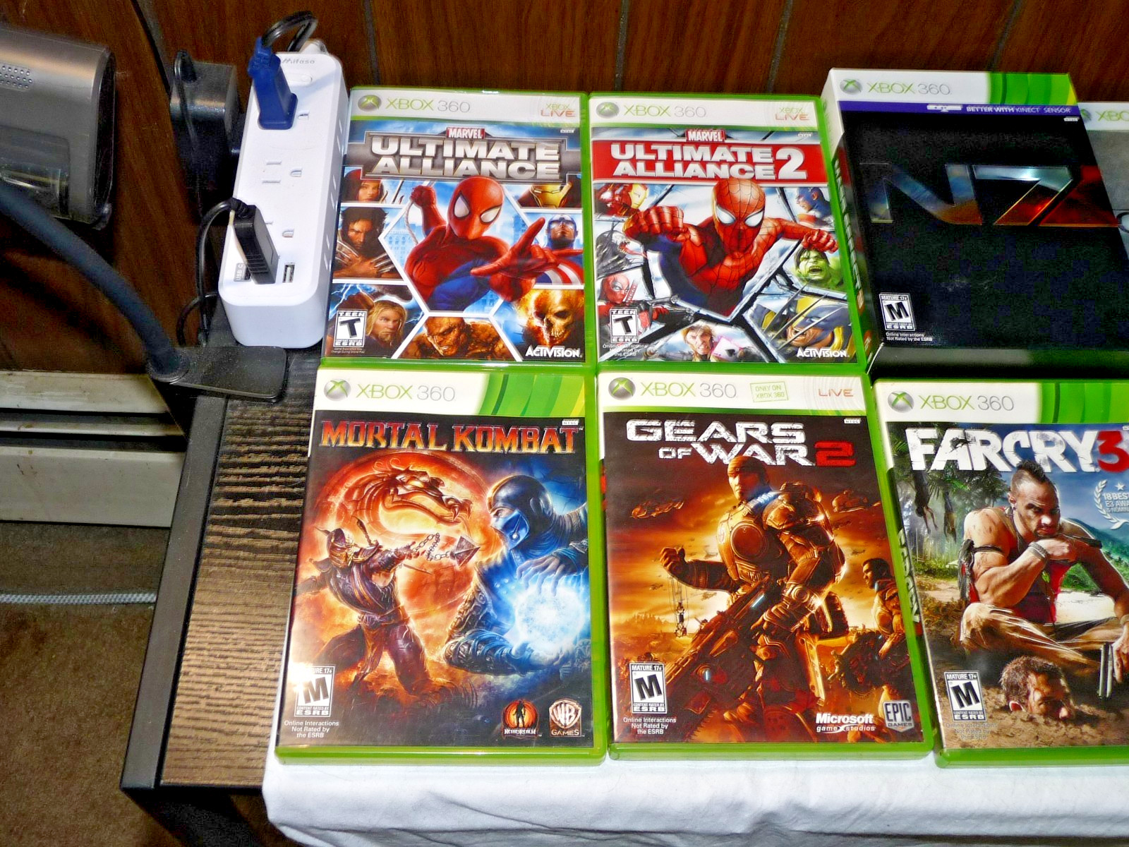 XBOX 360 E 500GB CONSOLE BUNDLE+15 GAMES+2 CUSTOM CONTROLLERS + EXTRAS PLZ L@@K