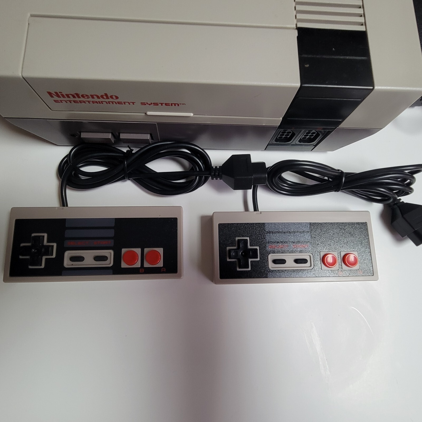 GUARANTEED Nintendo NES Original Console – NEW 72 pin installed off-color G