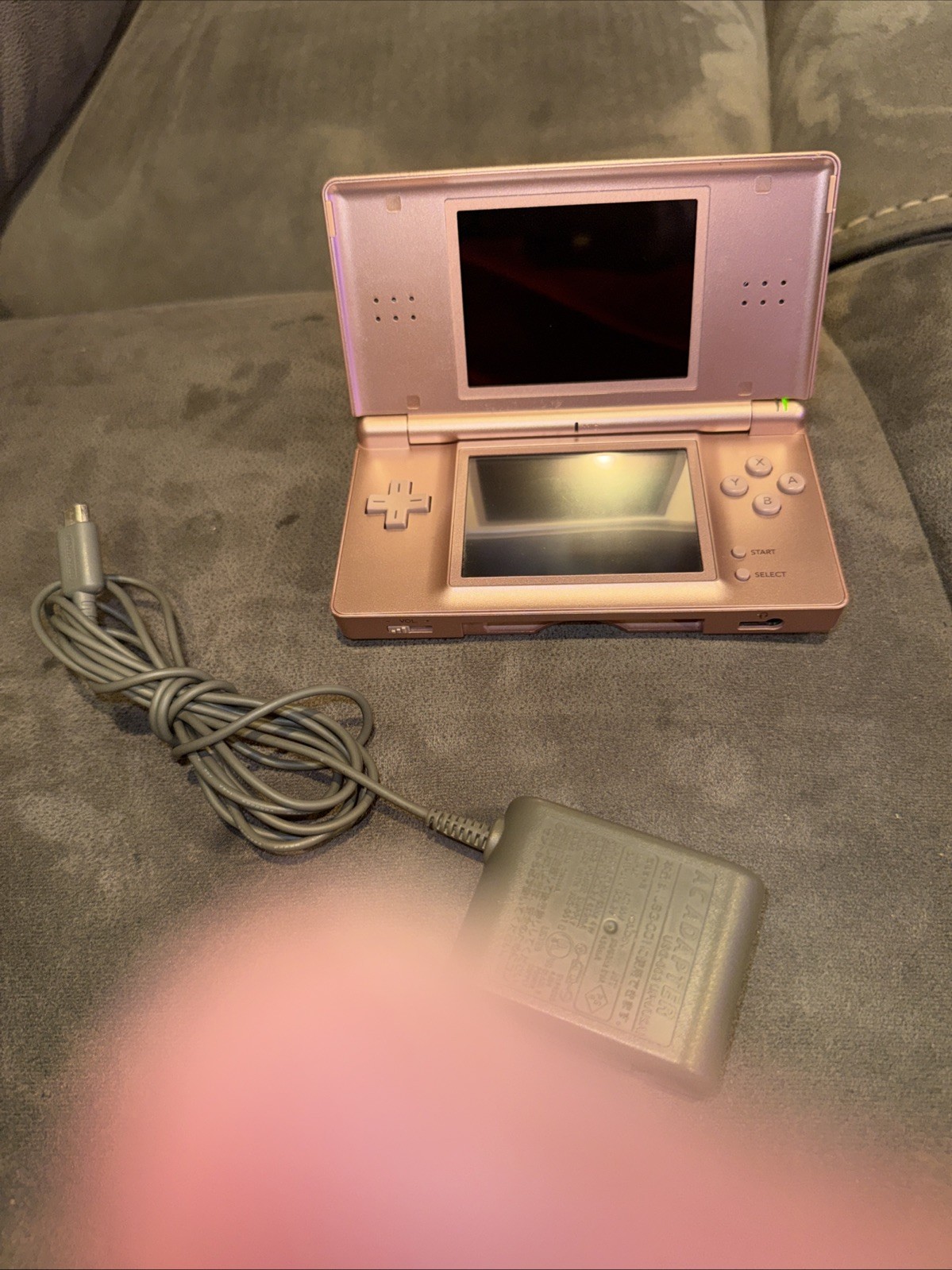 Nintendo DS Lite Handheld Game Console USG-001 Metallic Rose w Charger – Tested
