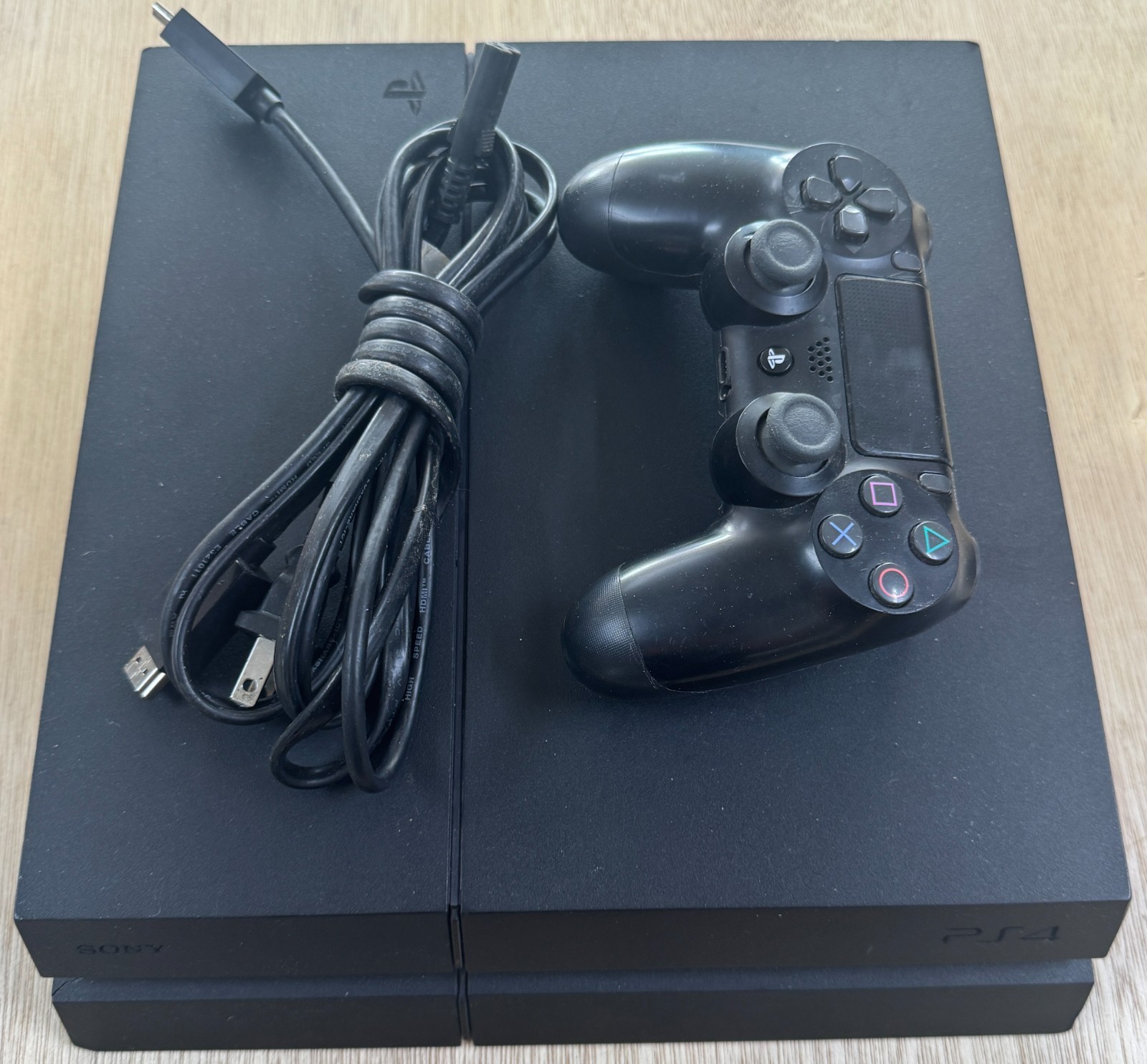 SONY PS4 CONSOLE MODEL CUH-1215A 1TB w/ Controller & Cables – Software 12.0
