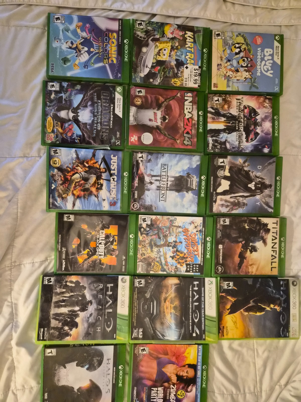 Microsoft Xbox One Kinect Bundle 500GB Black Console (7UV-00239) 14 games