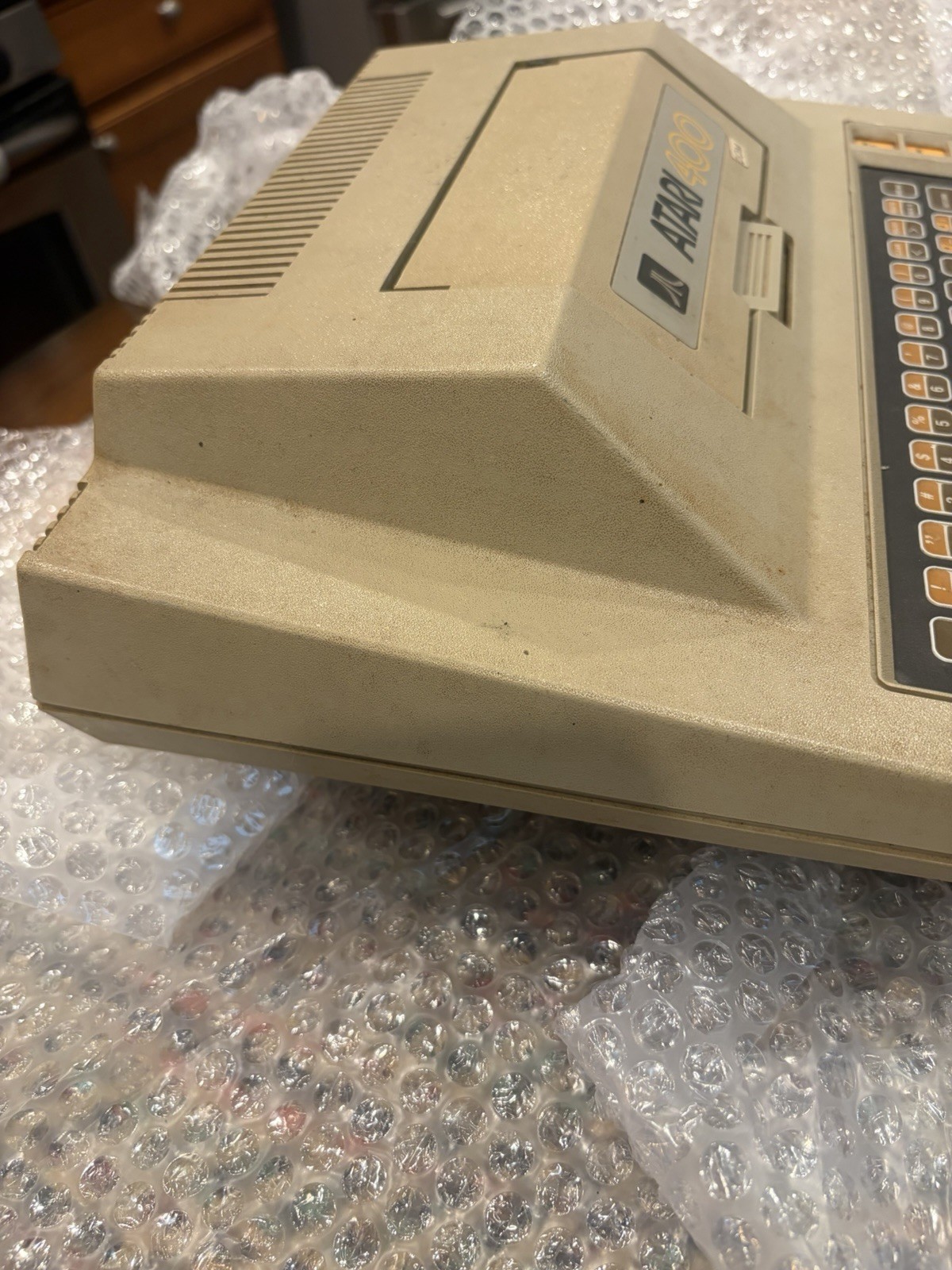 Atari 400 Vintage Home Computer Console Untested/Parts/Repair/AS-IS