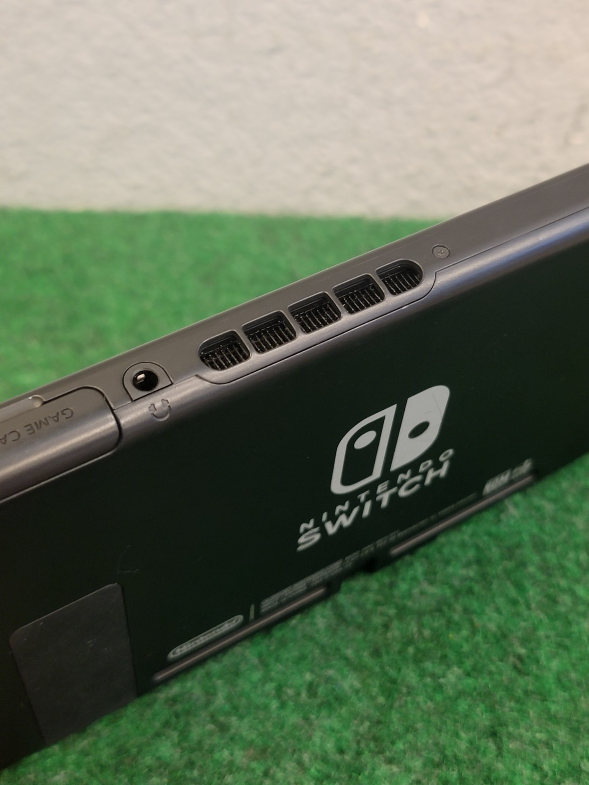 Nintendo Switch Console + Charger & Stand Red HAC-001-01