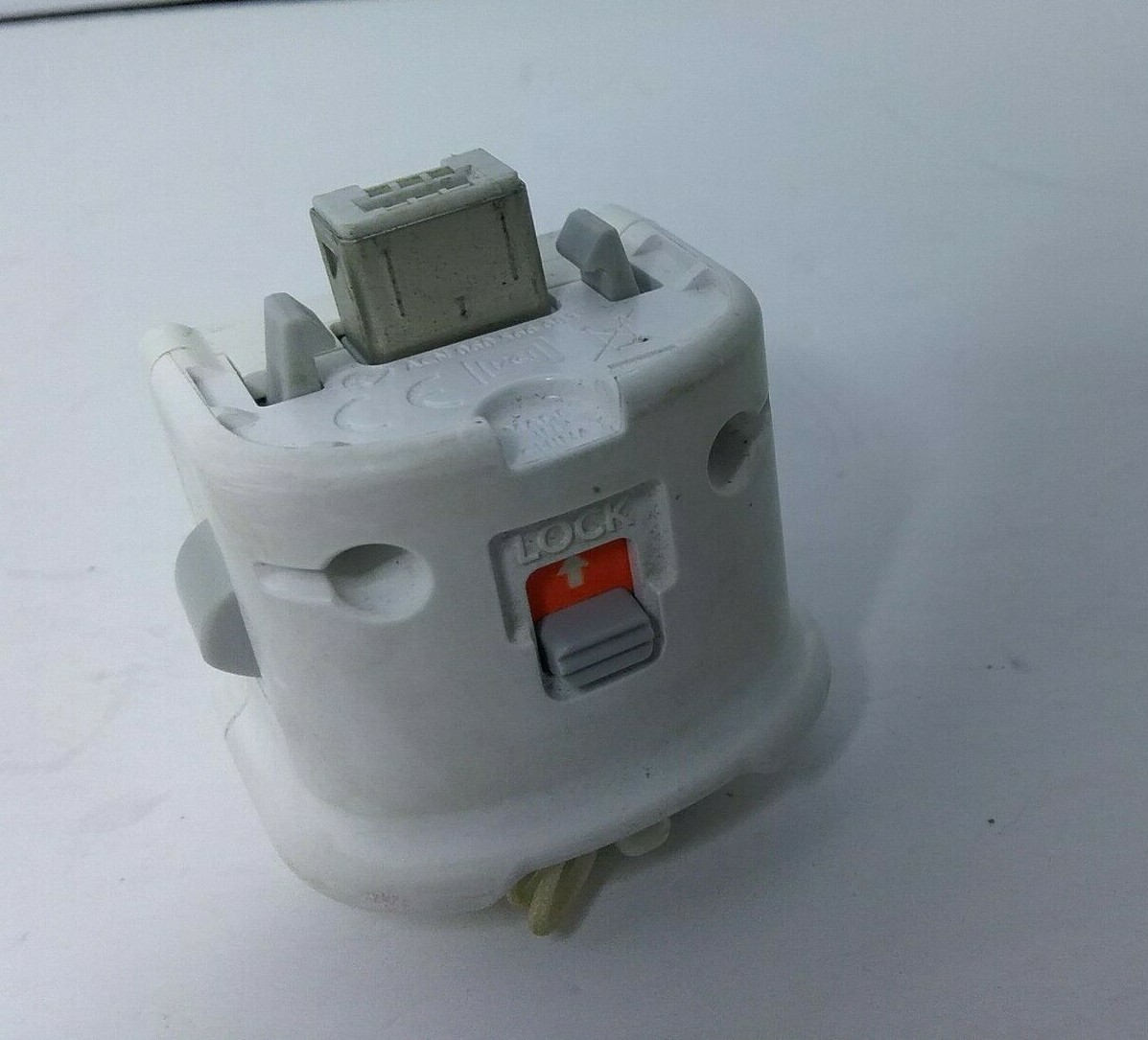 Nintendo Wii Official OEM Motion Plus Adaptor Remote Attachment  White RVL-026.