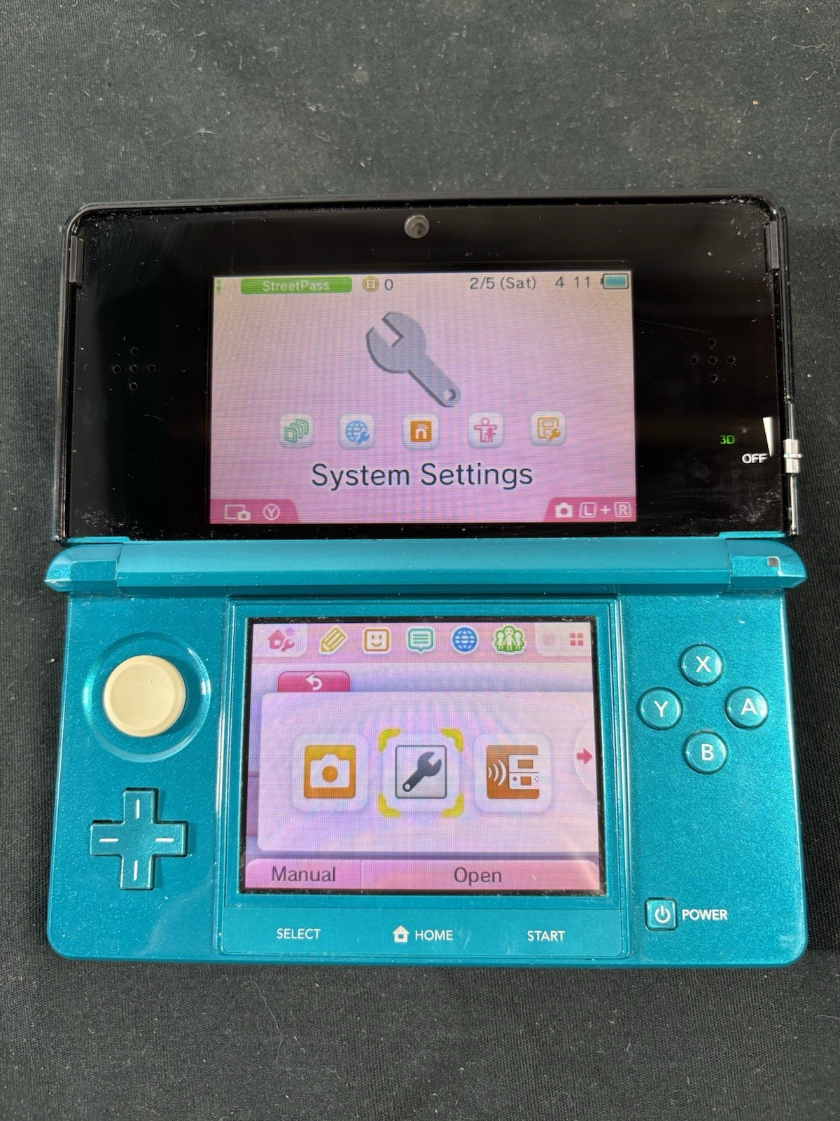 Nintendo 3DS Aqua Blue Handheld Handheld Console System CTR-001 Tested
