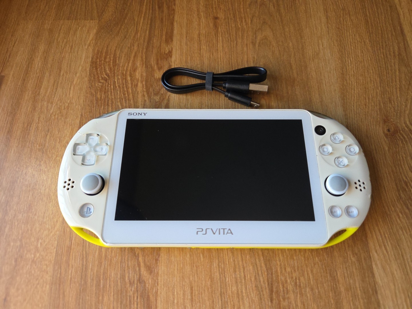 Sony PlayStation Vita Slim PS VITA Pch-2000 Lime Green Console