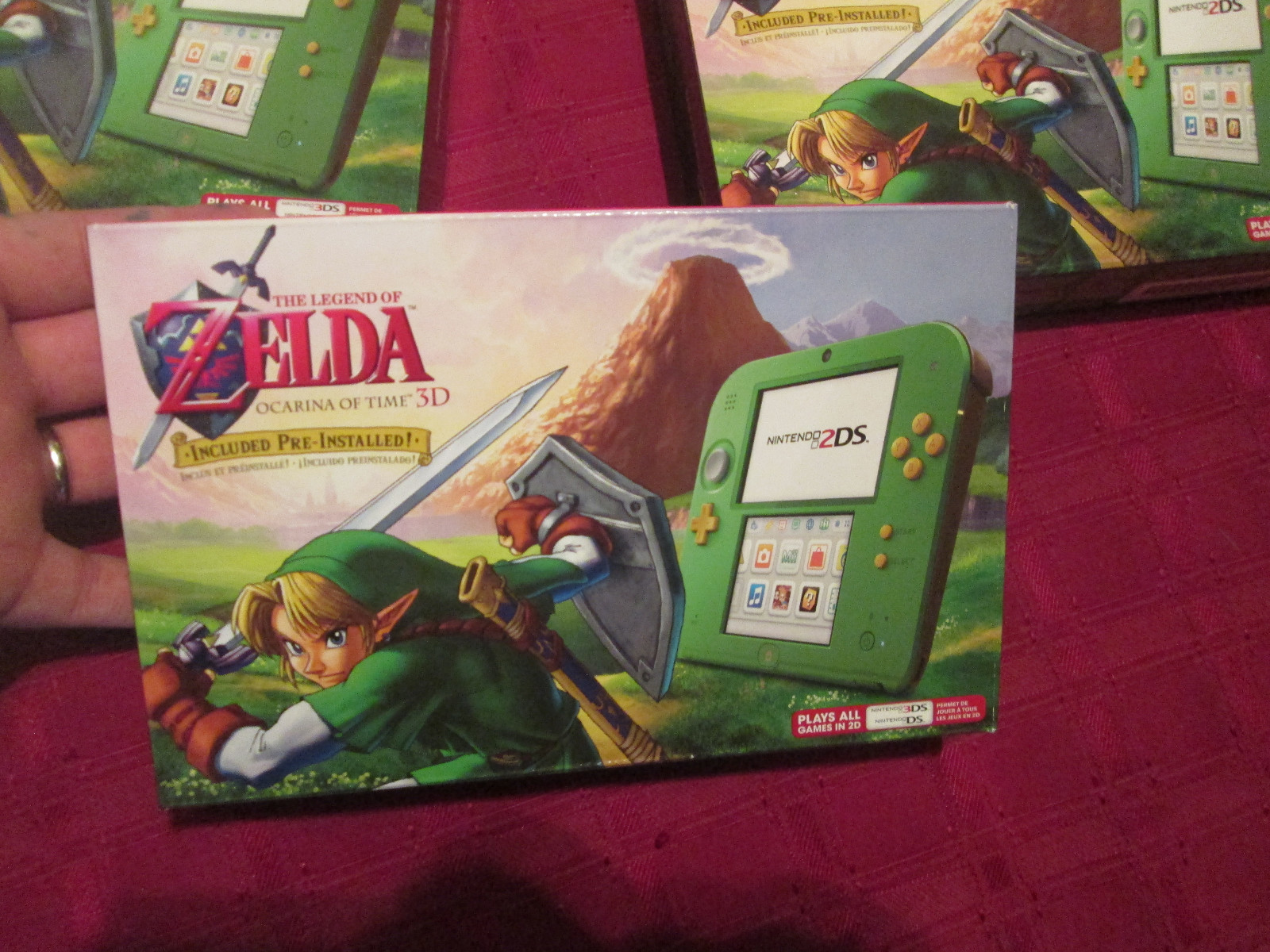 Nintendo 2DS CONSOLE Link Edition The Legend of Zelda Ocarina Time 3D NEW