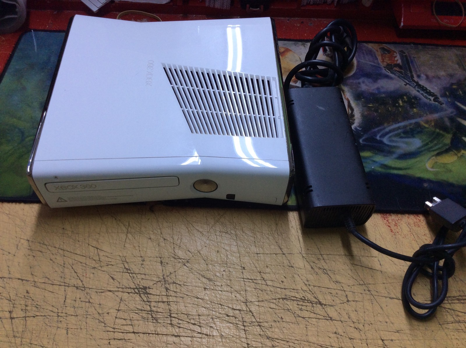 Xbox 360 Console Model 1439 Slim Gloss White 4GB W/ Power Cable