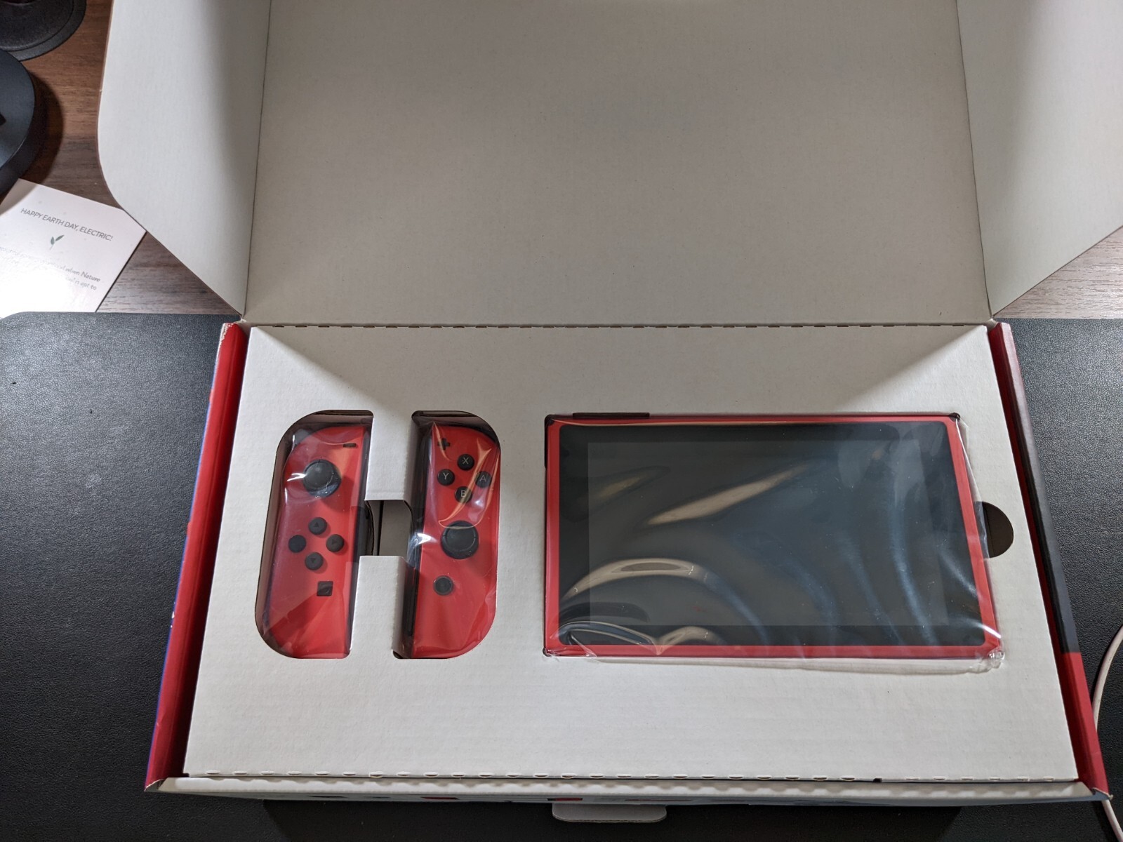 Nintendo Switch Mario Red & Blue Edition – 32GB